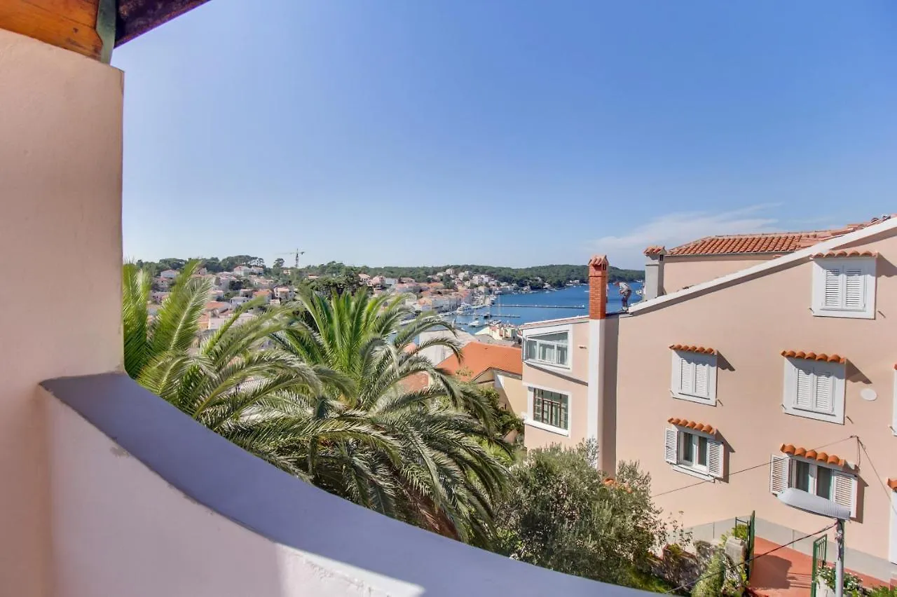 Apartments With A Parking Space Mali Lošinj Croácia