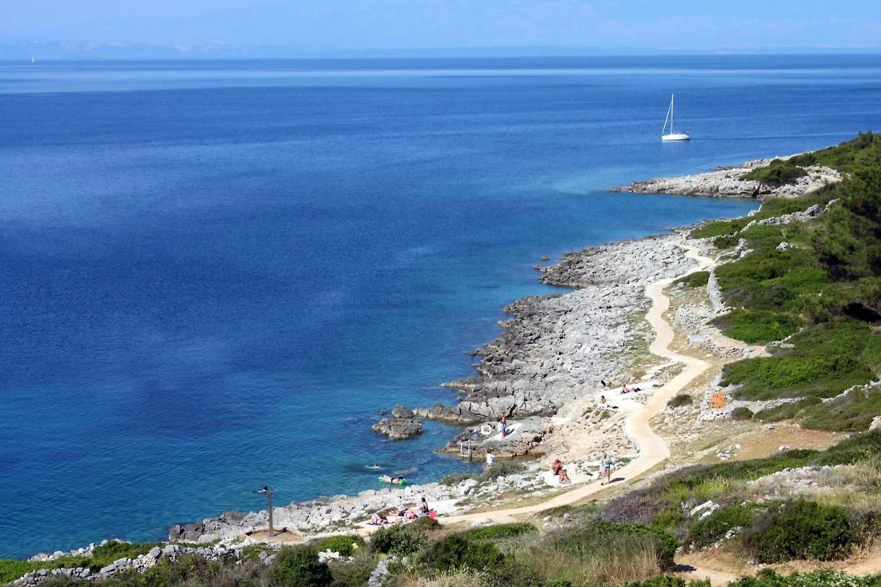 Apartments With A Parking Space Mali Lošinj